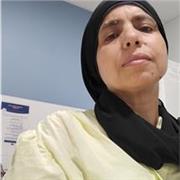 Je suis de nationalité arabe et l'arabe est ma langue maternelle, et avec elle j'ai étudié toutes les matières, même dans l'enseignement supérieur, (Licence de géographie en arabe), je suis prêt à donner des cours dans cette belle Langue, surtout pour le